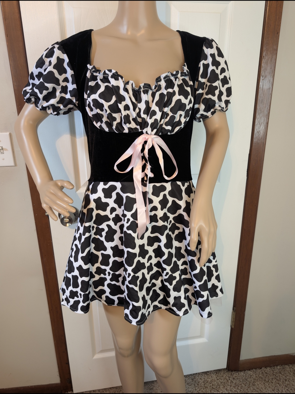 NWT Dolls Kill Cookies & Cream Cow Costume'Trickz N' Treatz' Costume -XL